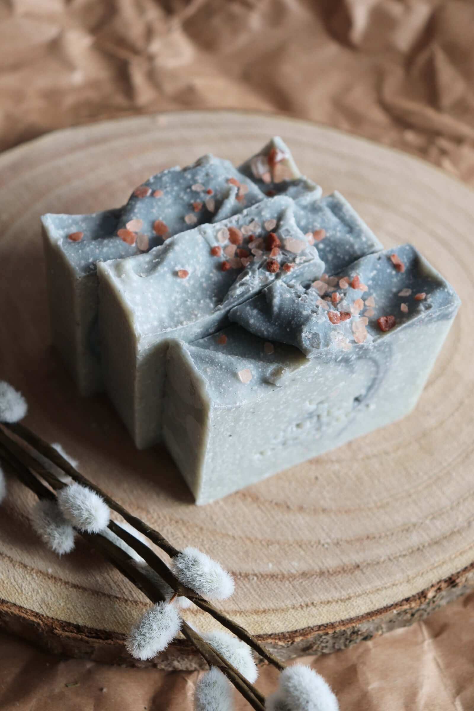TEA TREE mit Himalayasalz | Hand- & Körperseife | www.mydlo.de