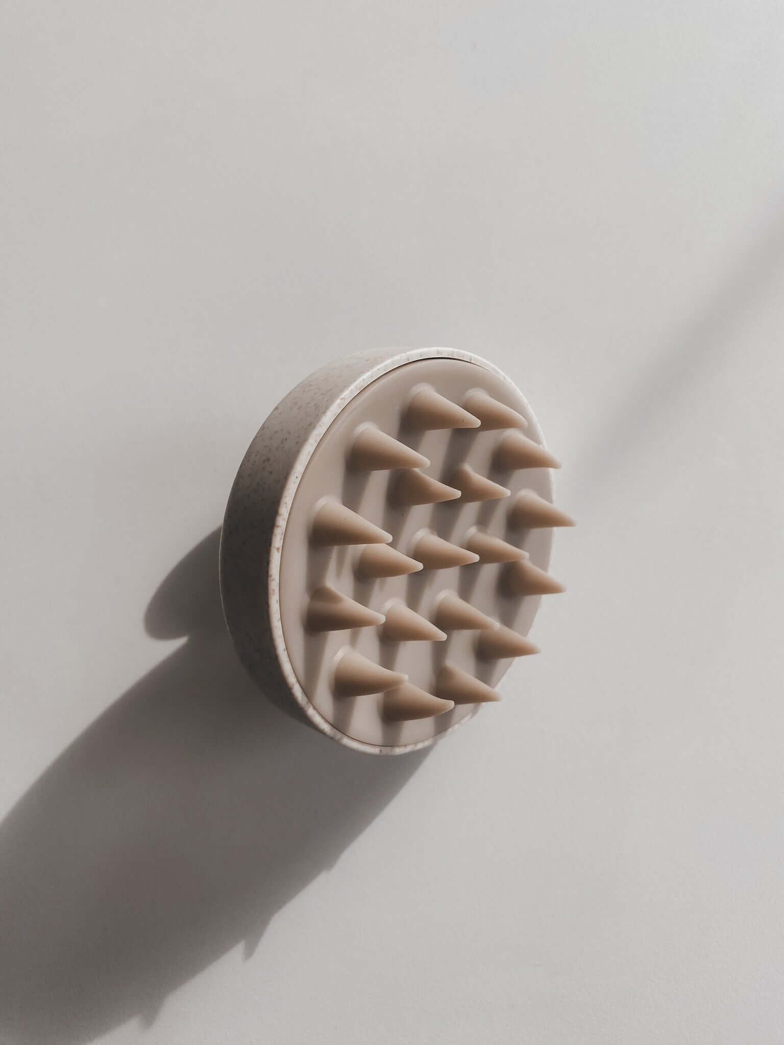 Peeling- &amp; Shampoo Brush | MYDLO Manufaktur